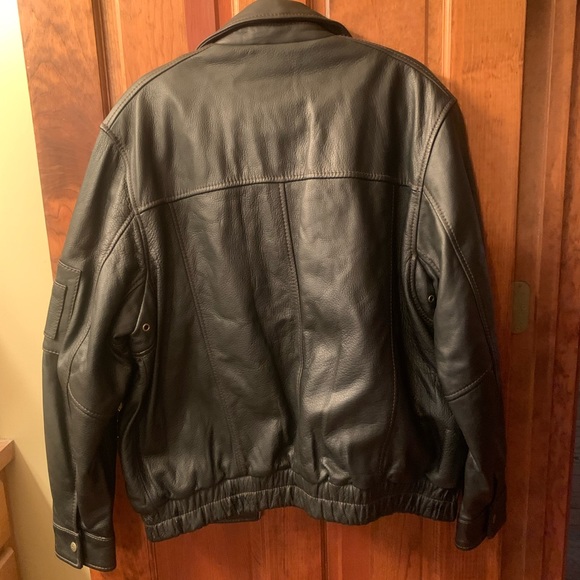 Columbia Men’s NEW NEVER WORN Black bomber jacket. Size Large, full zip front. - Picture 8 of 11